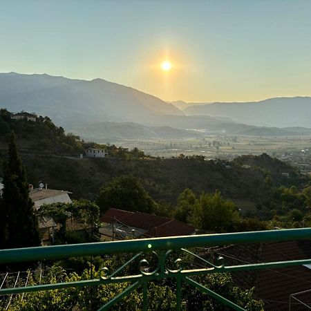 Relax Camping Gjirokaster Ngoại thất bức ảnh