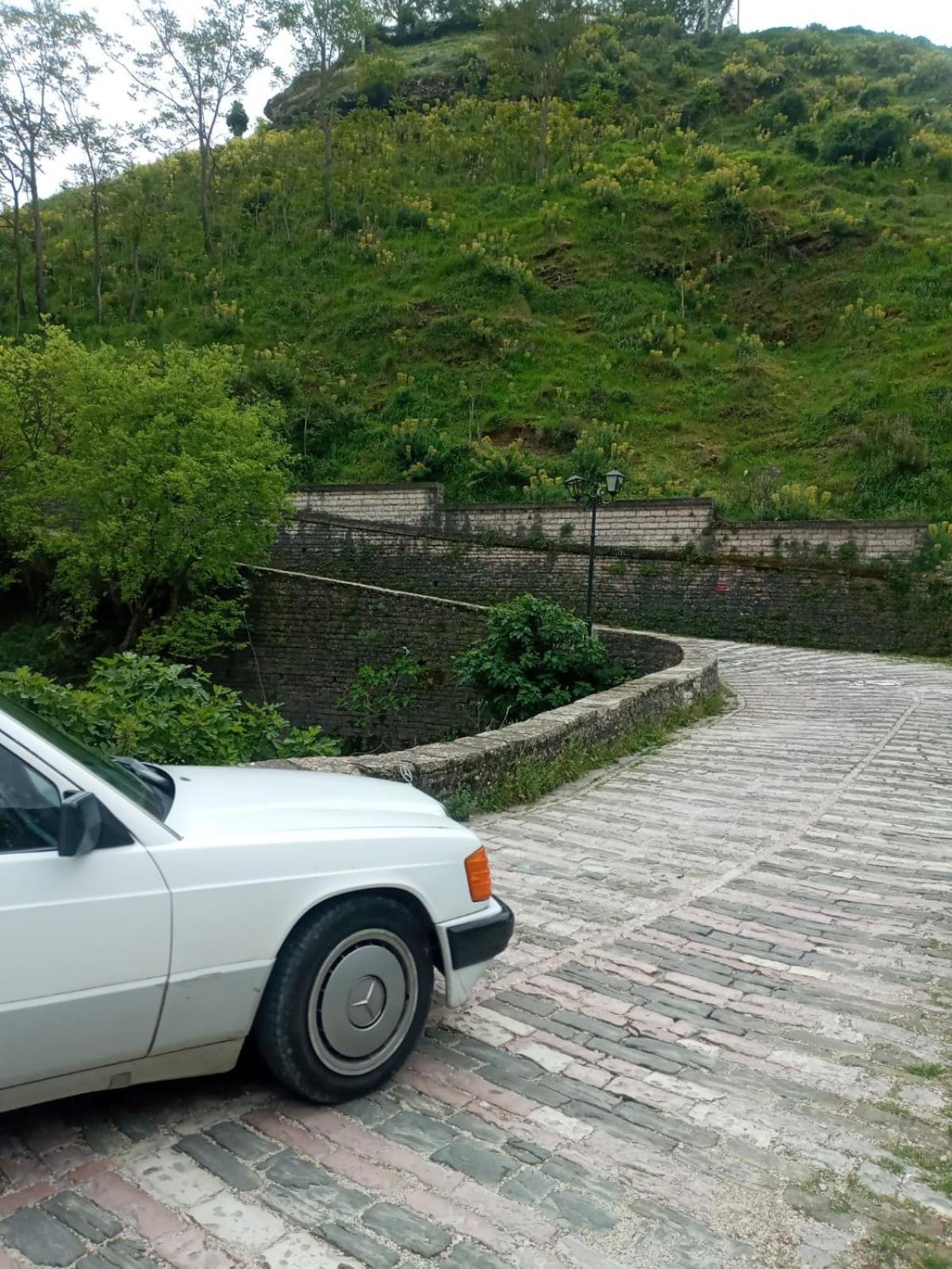 Relax Camping Gjirokaster Ngoại thất bức ảnh