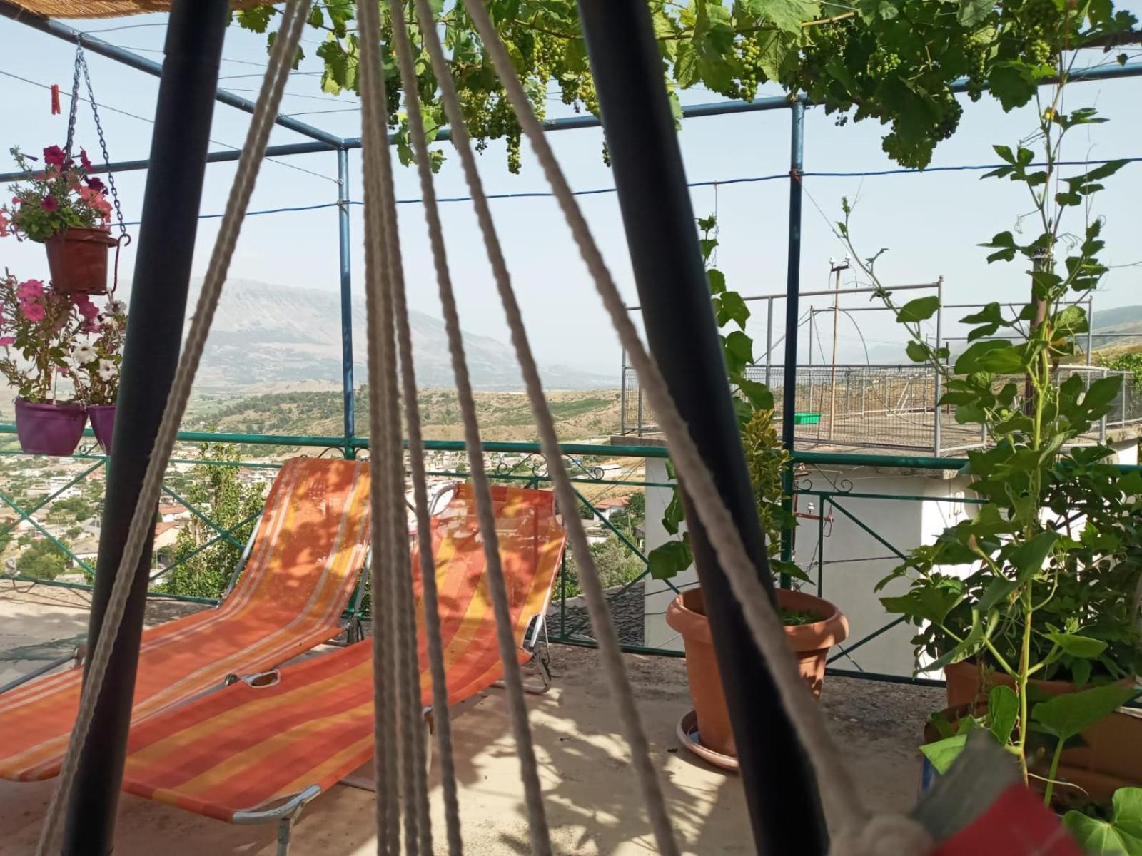 Relax Camping Gjirokaster Ngoại thất bức ảnh